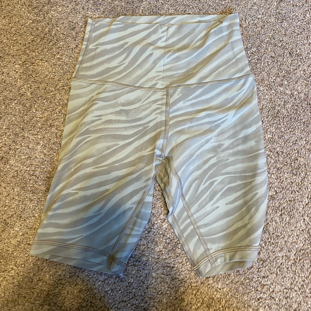 lululemon align biker shorts